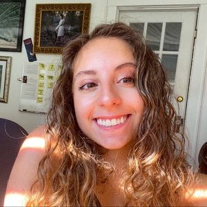 Meet your Posher, Faustina